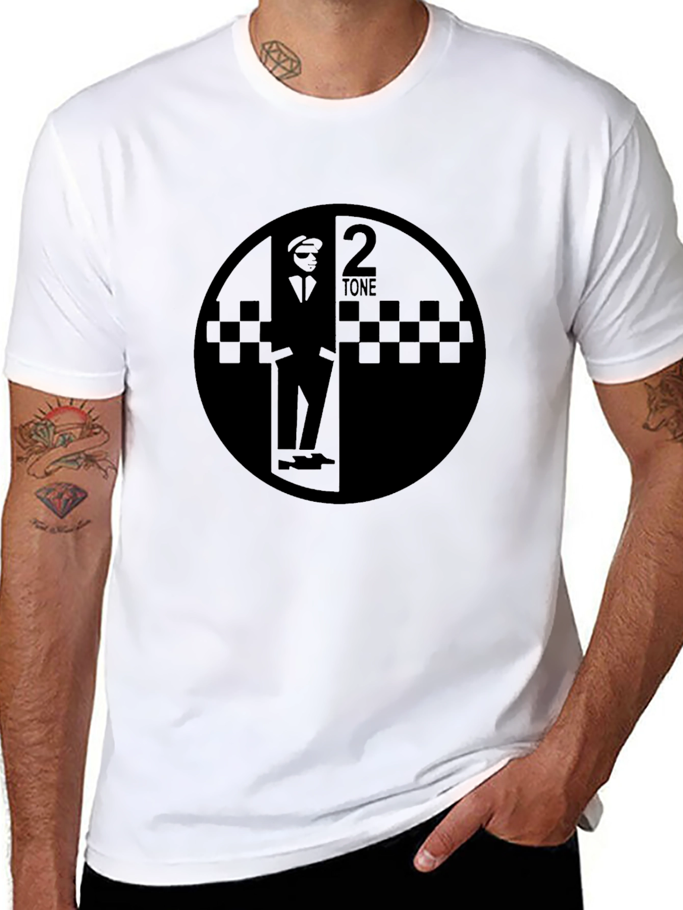 2 Tone Graphic T-Shirt - Black Round Design