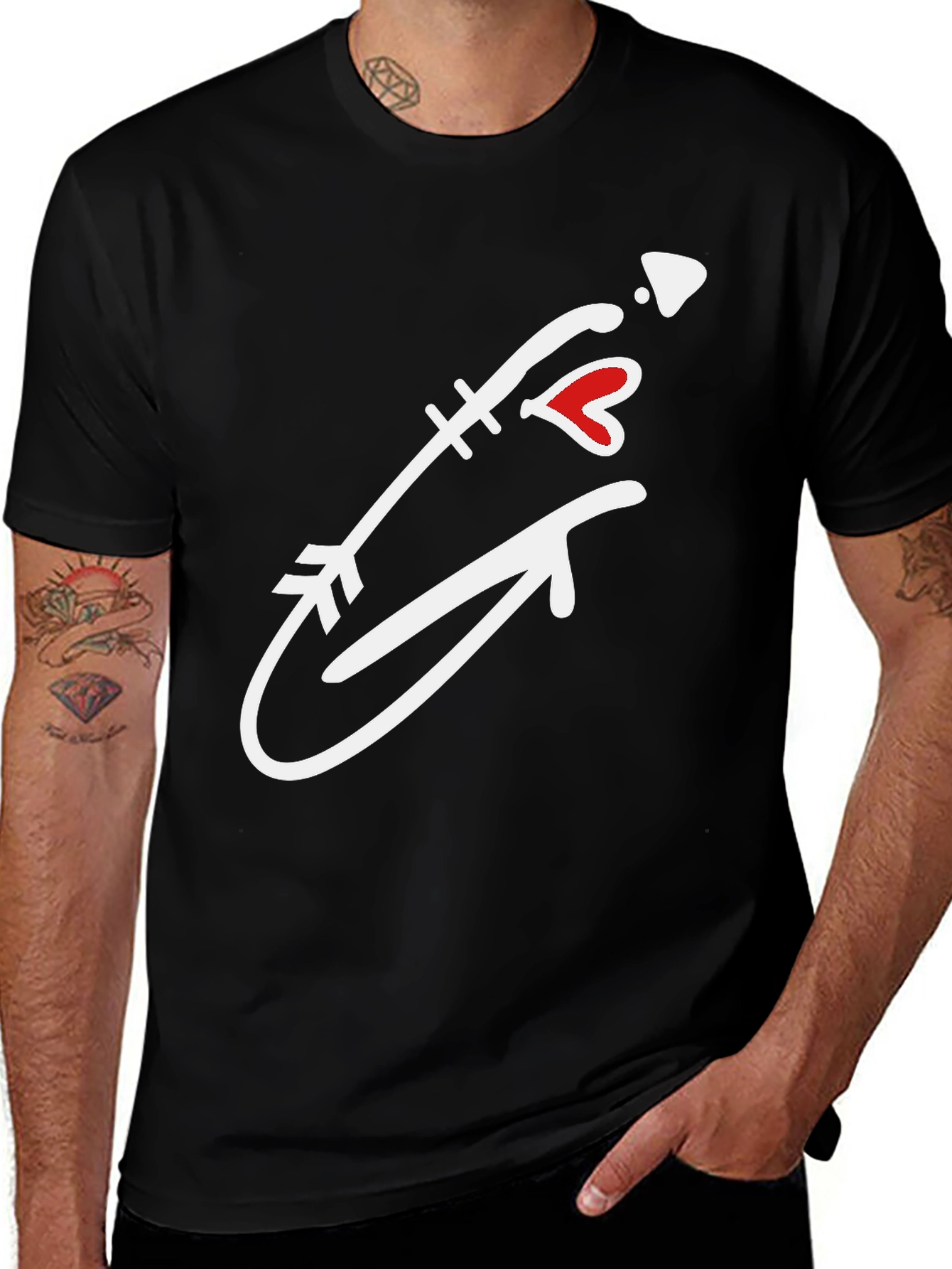 Arrow Heart Graphic Tee - Casual Black T-Shirt