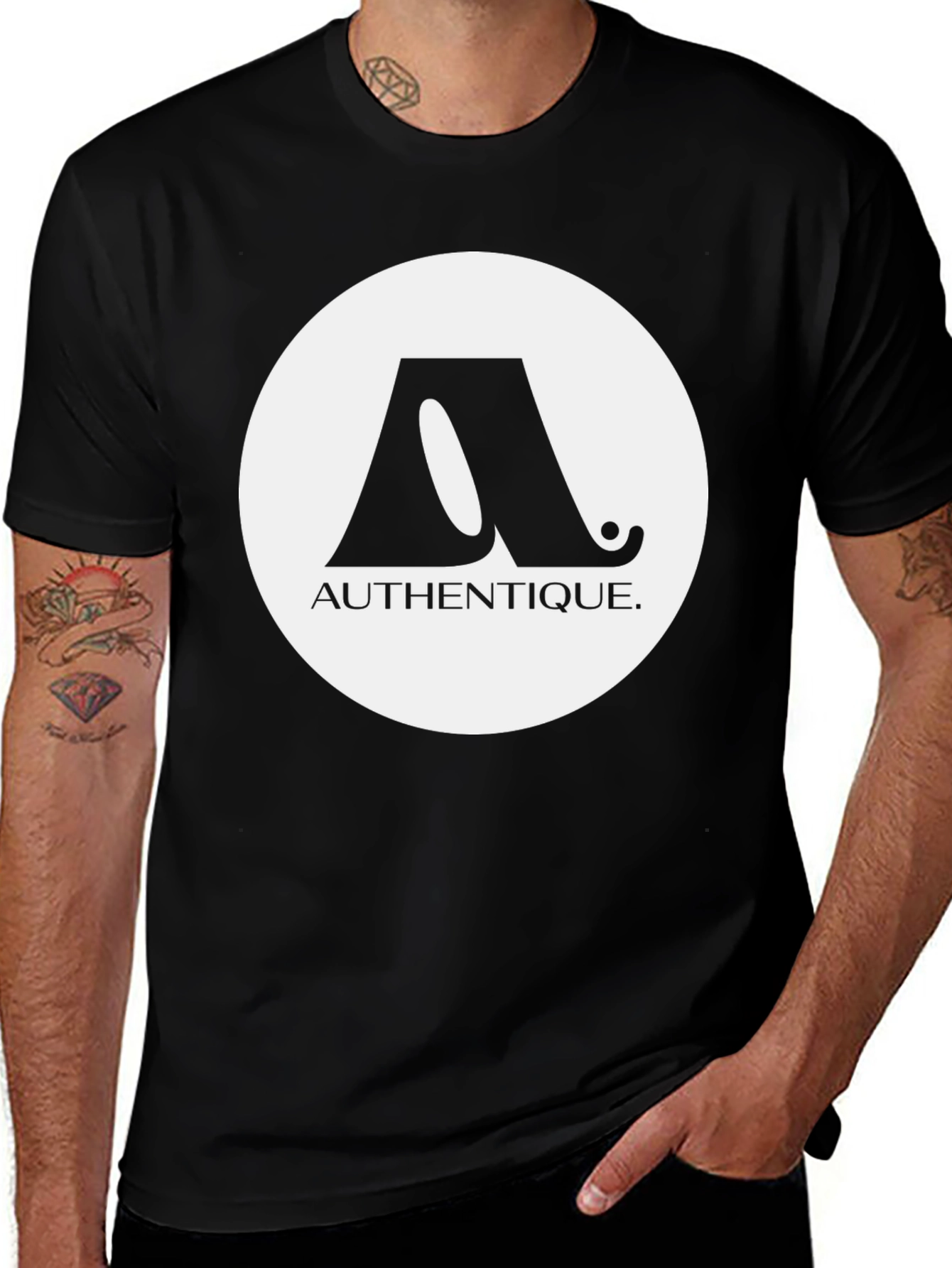 Authentique Graphic Tee - Stylish Black T-Shirt