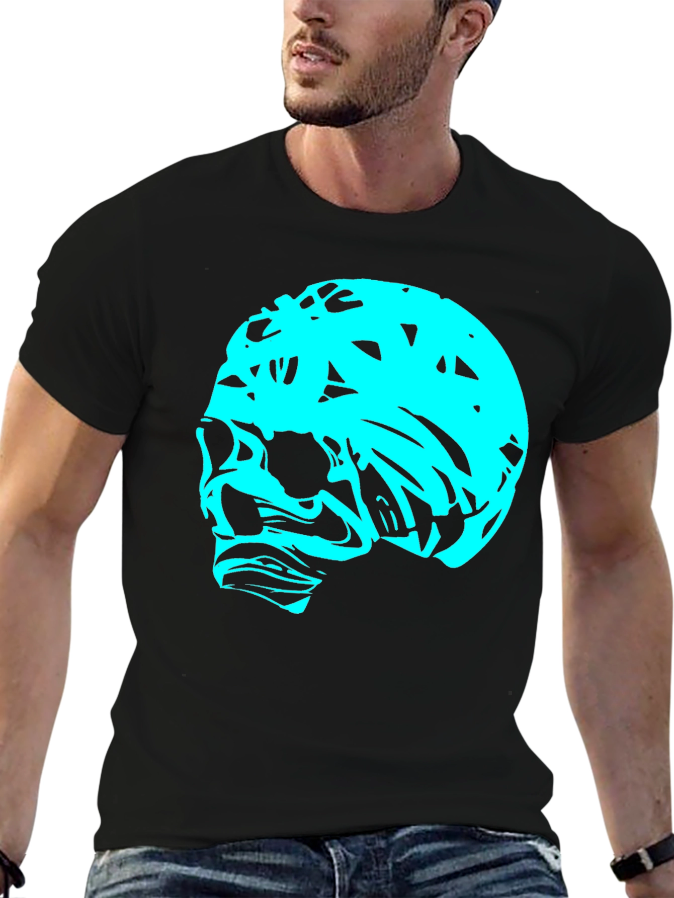Edgy Skull Graphic Tee - Black Cotton T-Shirt