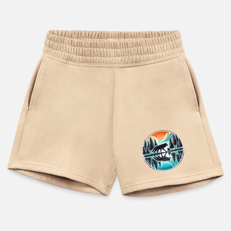 wolf forest Reflection Scenic Wilderness lovers